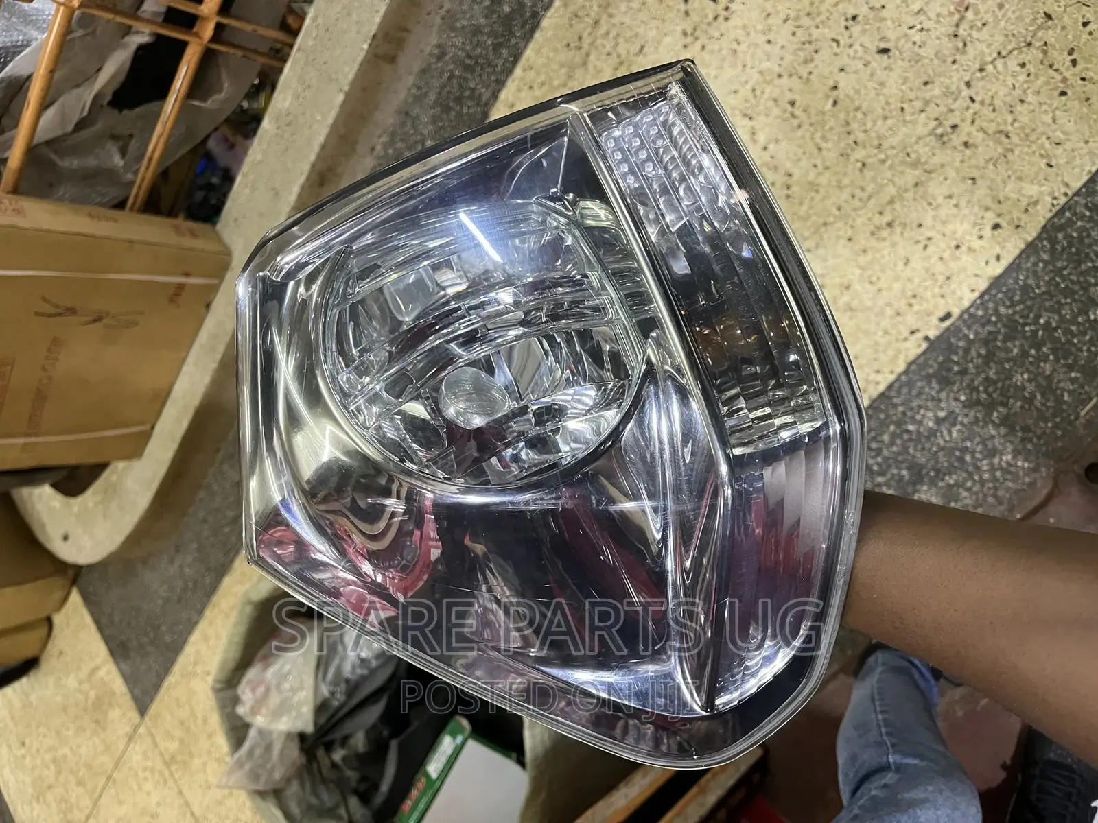 Harrier 2003 - 2013 Kawundo Taillight