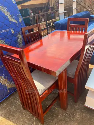 Four Seater Dinning Set