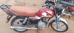 TVS HLX Plus ES 2018 Red