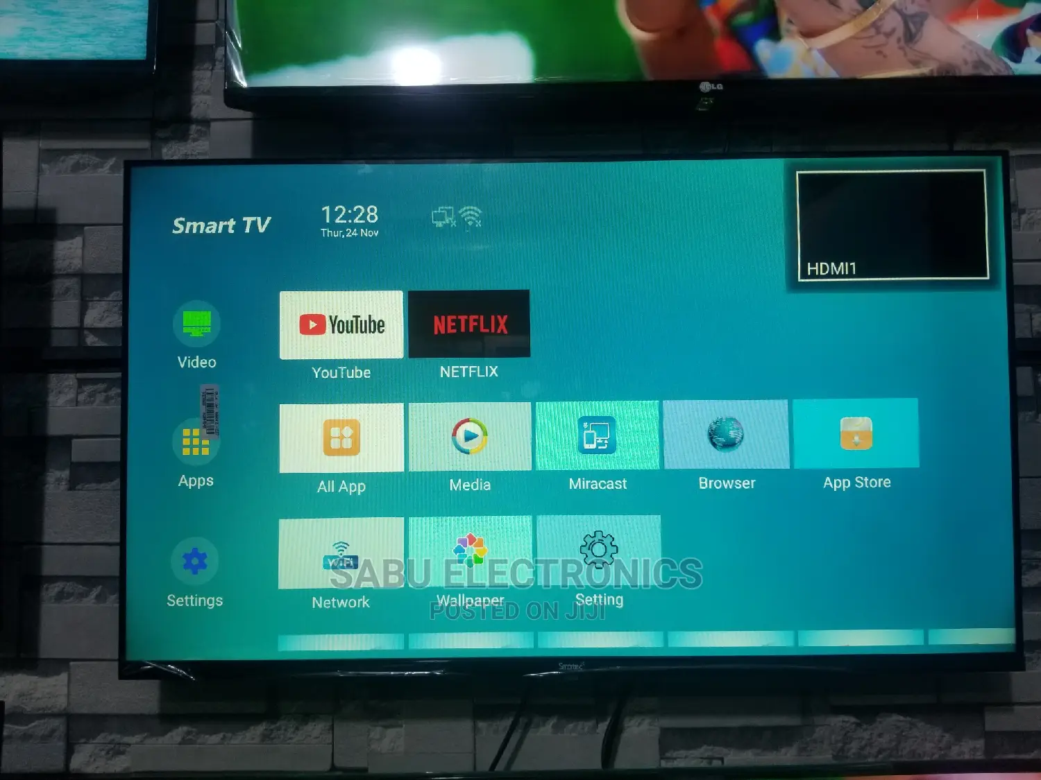 Smart Android and Frameless TV 43 Inch
