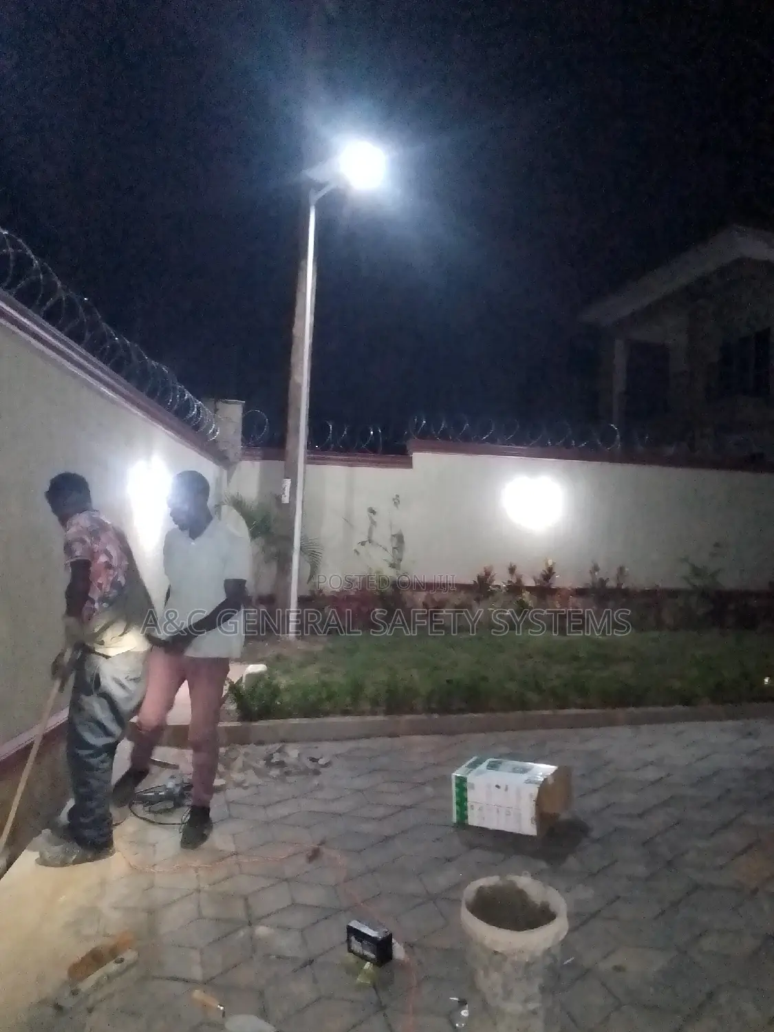 Solar Security Street Light Dark Fighter Genuine Quality