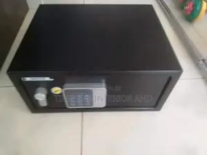 Yale Digital Laptop Safe