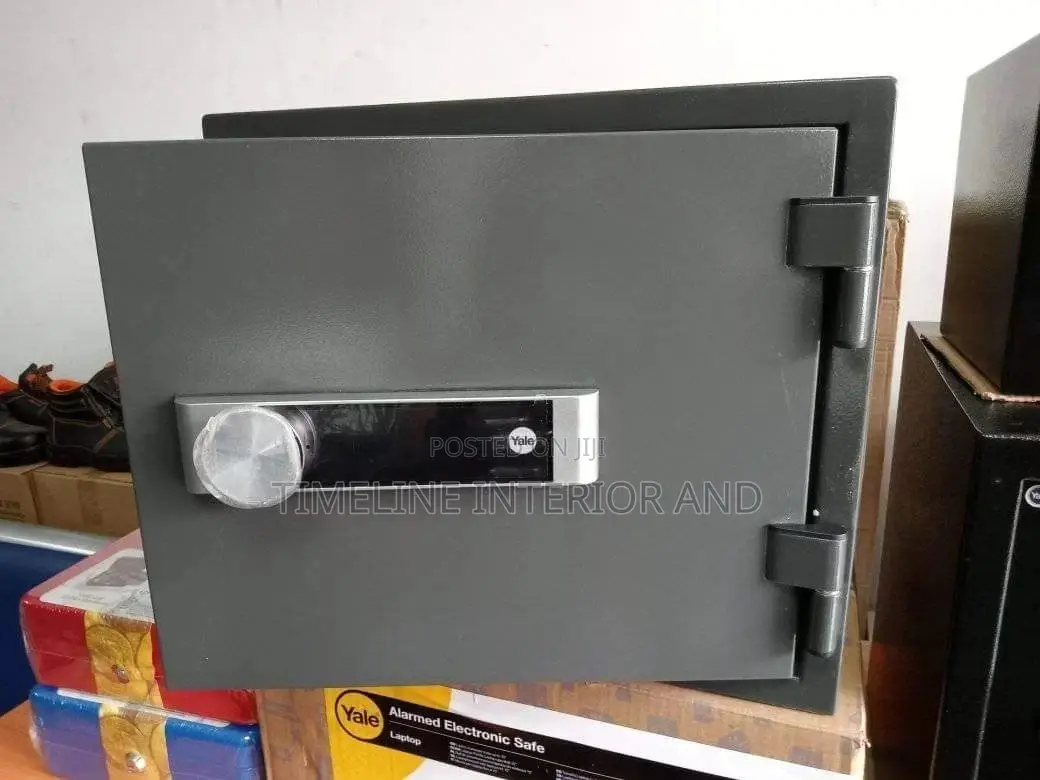 Yale Digital Laptop Safe