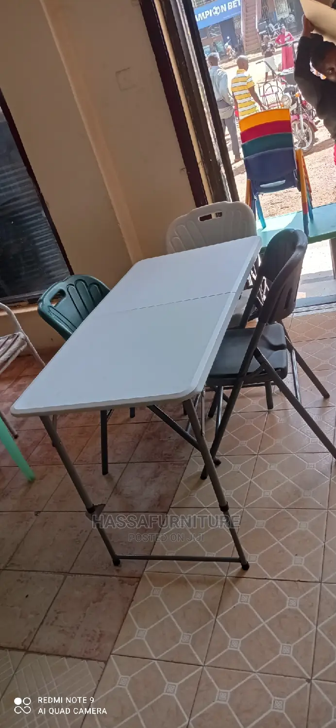 Foldable Plastic Set Brand New