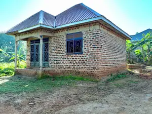 2bdrm House in Matuga Sanga, Central Division for Sale