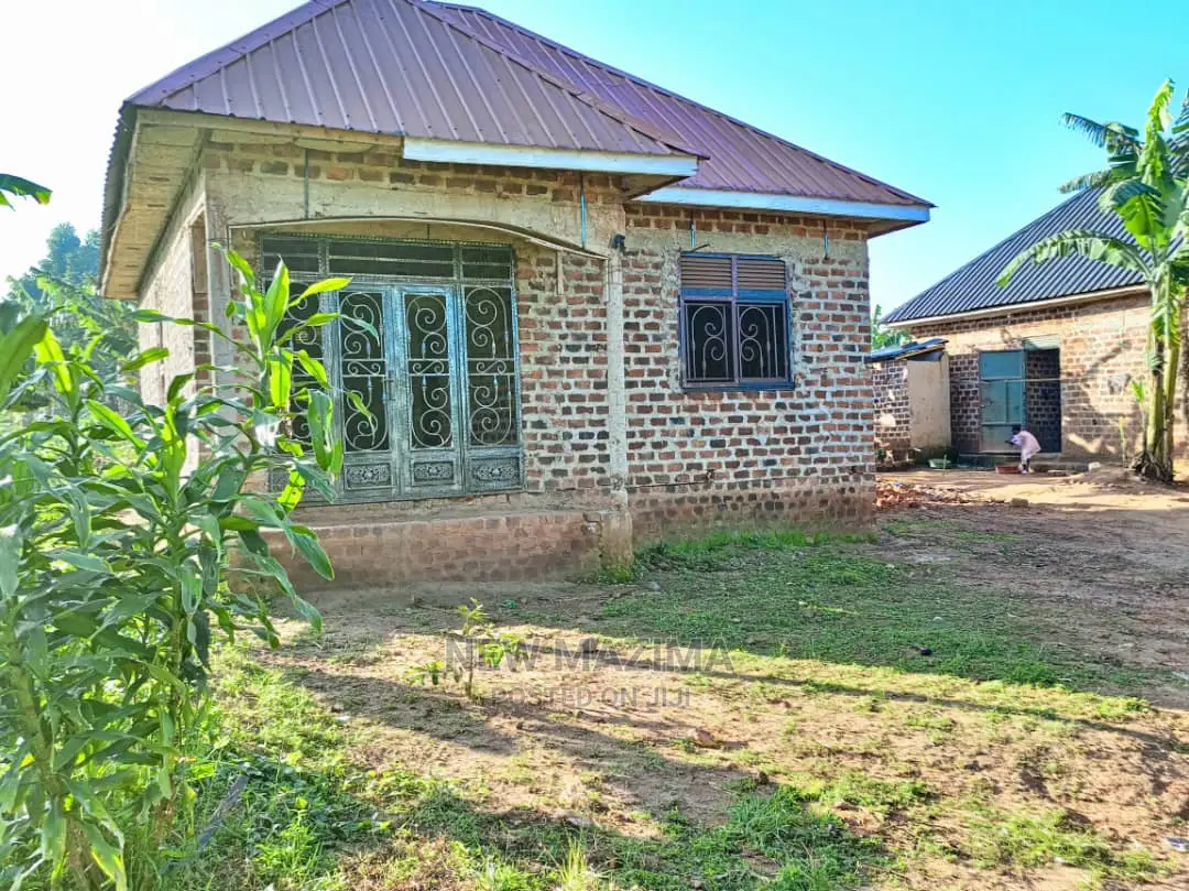 2bdrm House in Matuga Sanga, Central Division for Sale