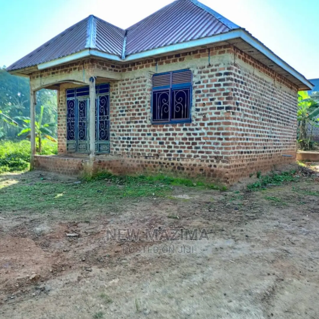 2bdrm House in Matuga Sanga, Central Division for Sale