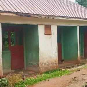 3bdrm House in Gangu Town, Central Division for sale