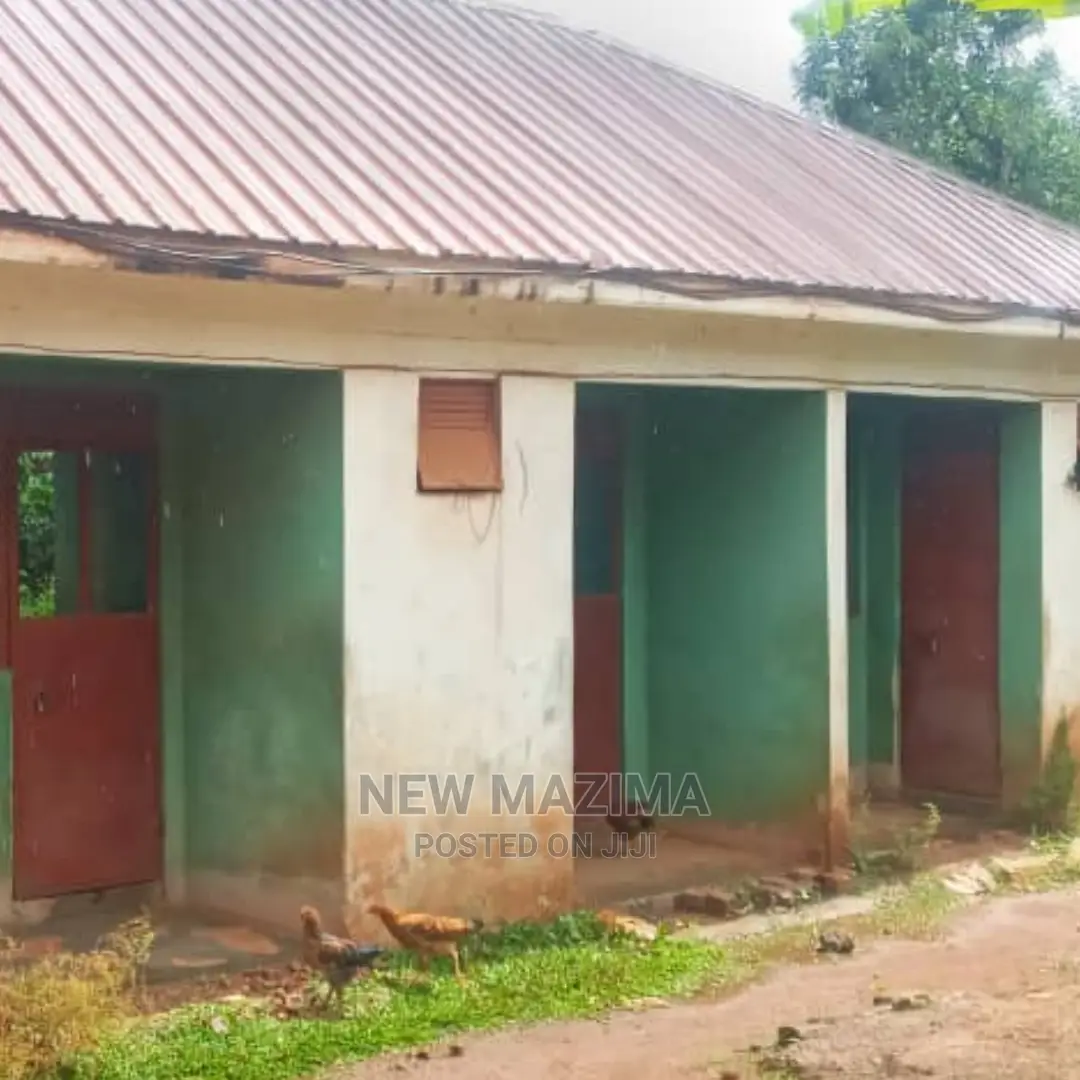 3bdrm House in Gangu Town, Central Division for sale