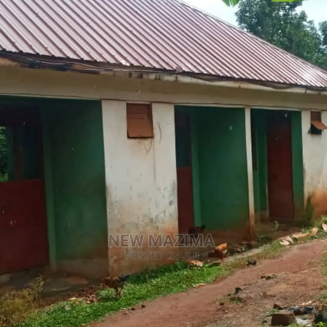 3bdrm House in Gangu Town, Central Division for sale
