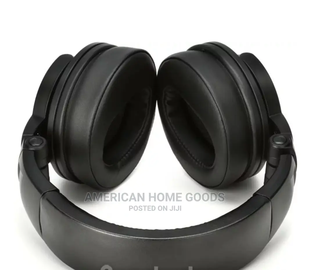 Mackie MC-250 Professional Closed-Back Headphones