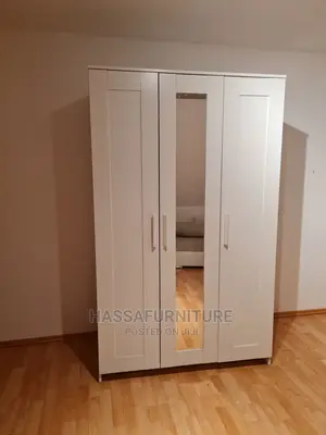 3doors Wardrobe With Dressing