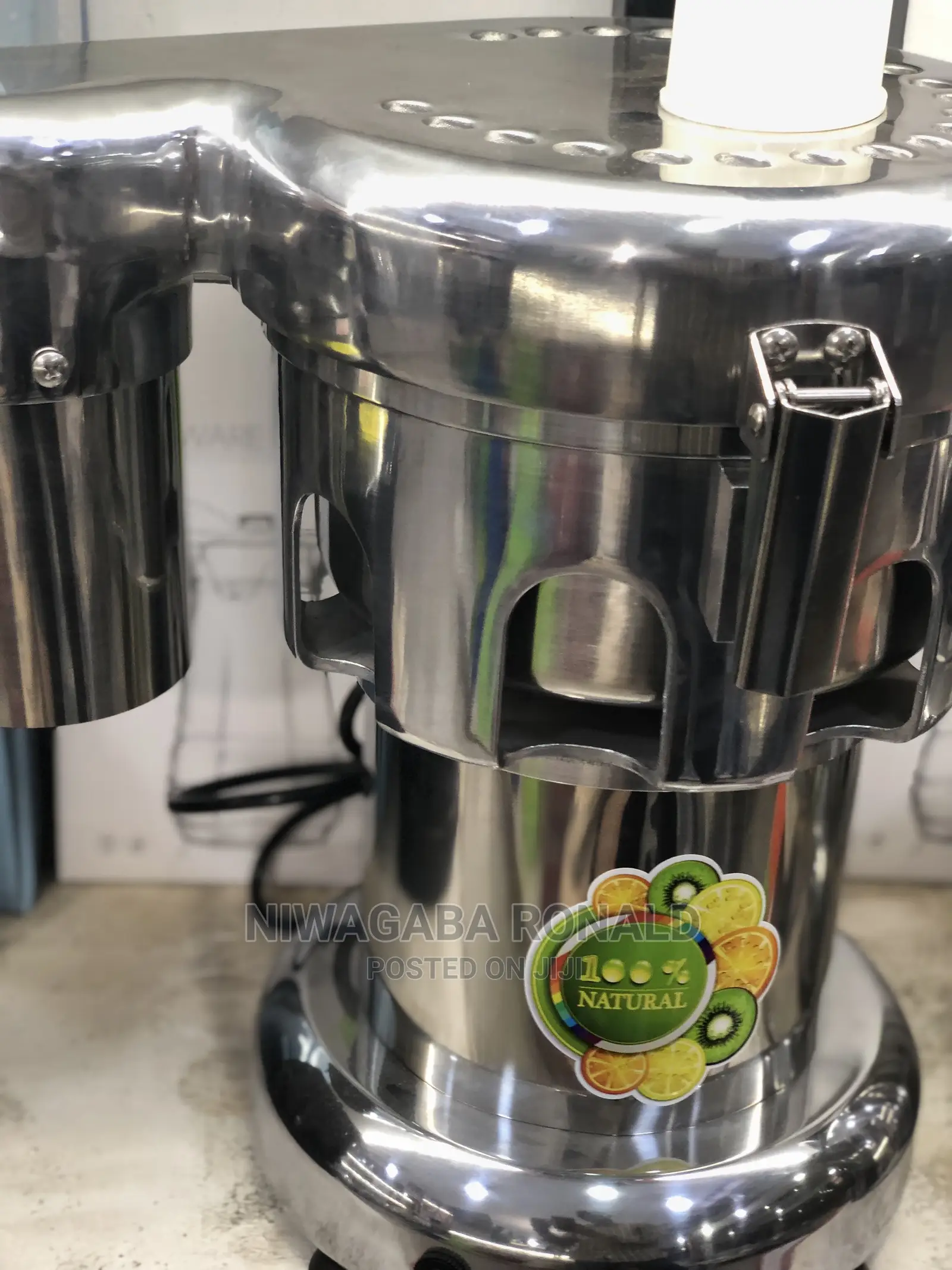 Commercial Juice Extractor