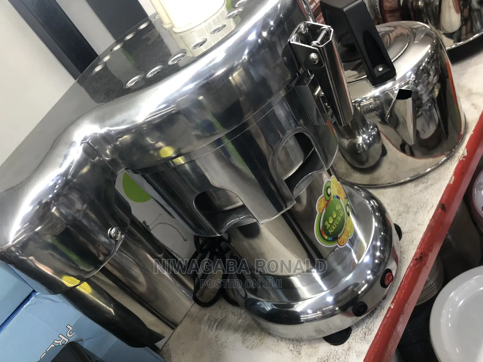 Commercial Juice Extractor