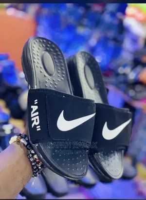 Classic Push in Sandals