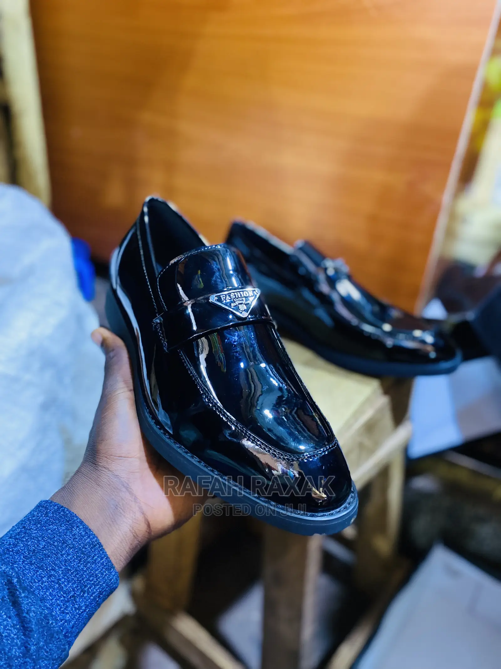 Classic Fashion Gentle Shoes