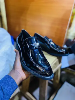 Classic Fashion Gentle Shoes