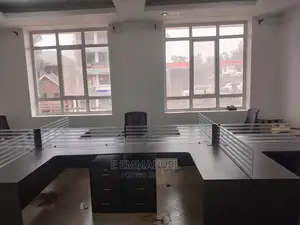 8 Seater Work Station