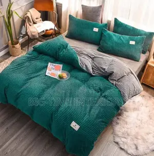 Coral Velvet Duvet- Green
