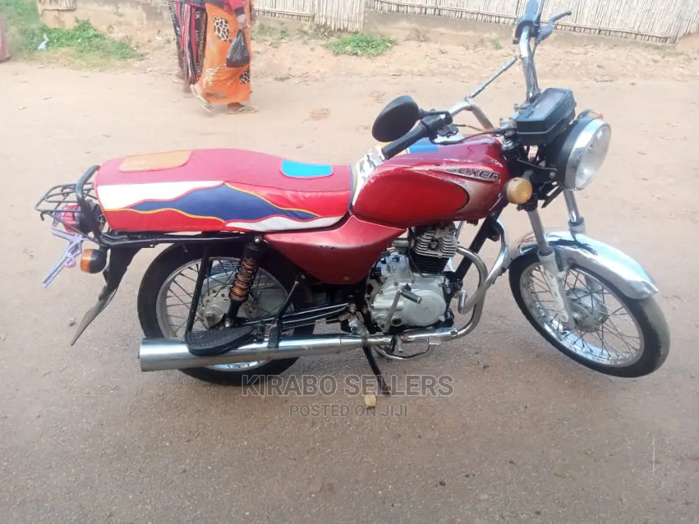 Bajaj Boxer 2018 Silver