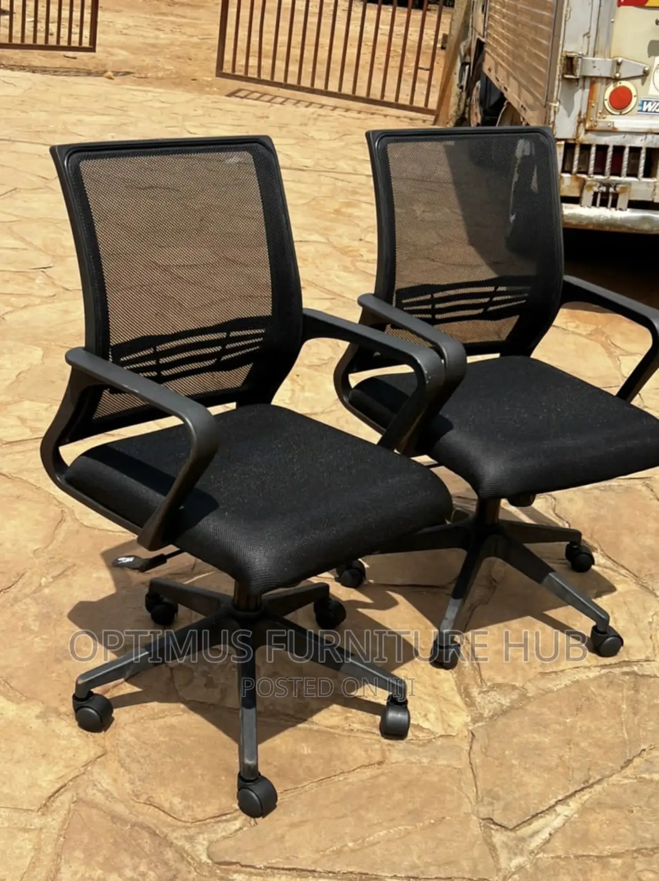 Office Chair (Swivel)