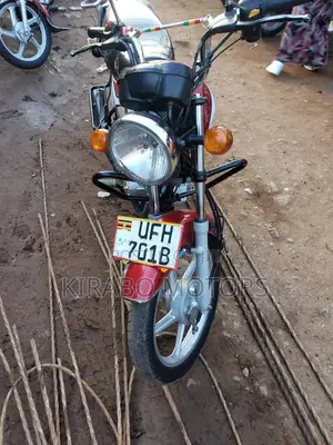New TVS HLX Plus ES 2023 White