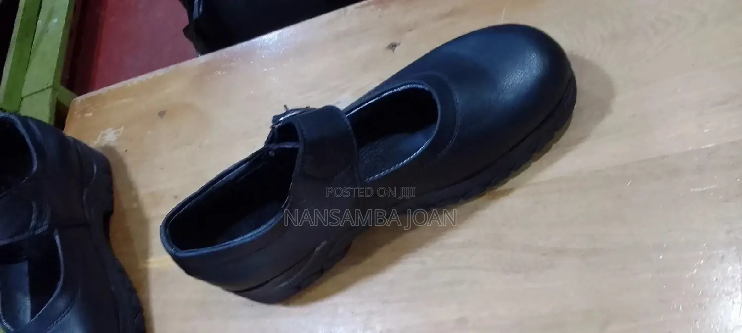 Girls Back to School Shoes-Black