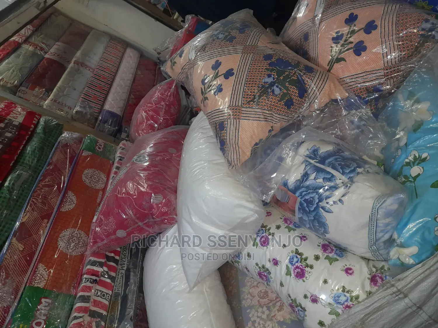 Pillows Qnd Mattresses