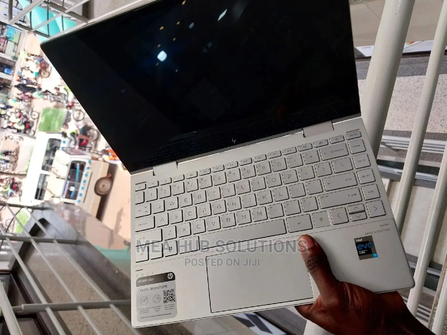 New Laptop HP Envy X360 13z 8GB Intel Core I7 SSD 512GB