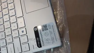 New Laptop HP Envy X360 13z 8GB Intel Core I7 SSD 512GB