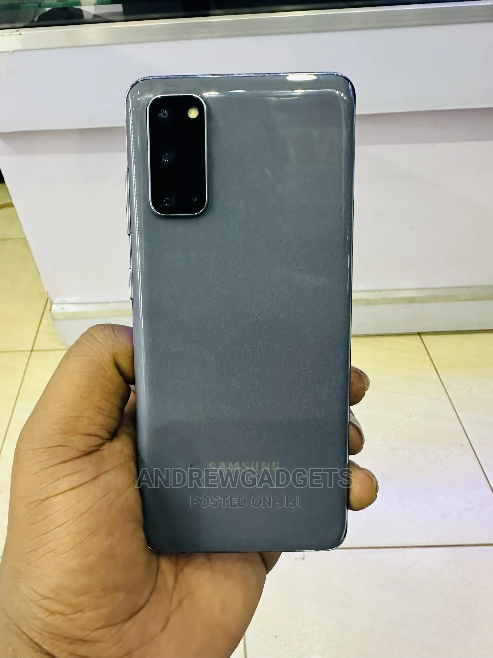 Samsung Galaxy S20 128 GB Gray