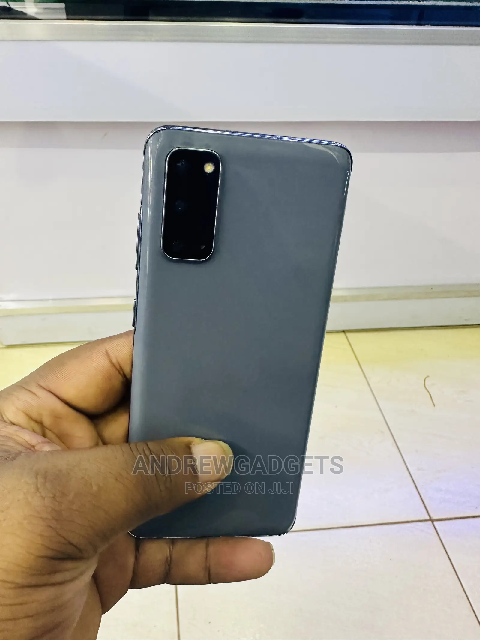 Samsung Galaxy S20 128 GB Gray
