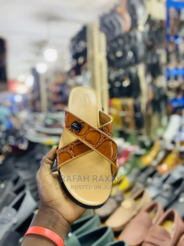 Original Lacoste Sandals in Central Division Shoes, Rafah Raxak