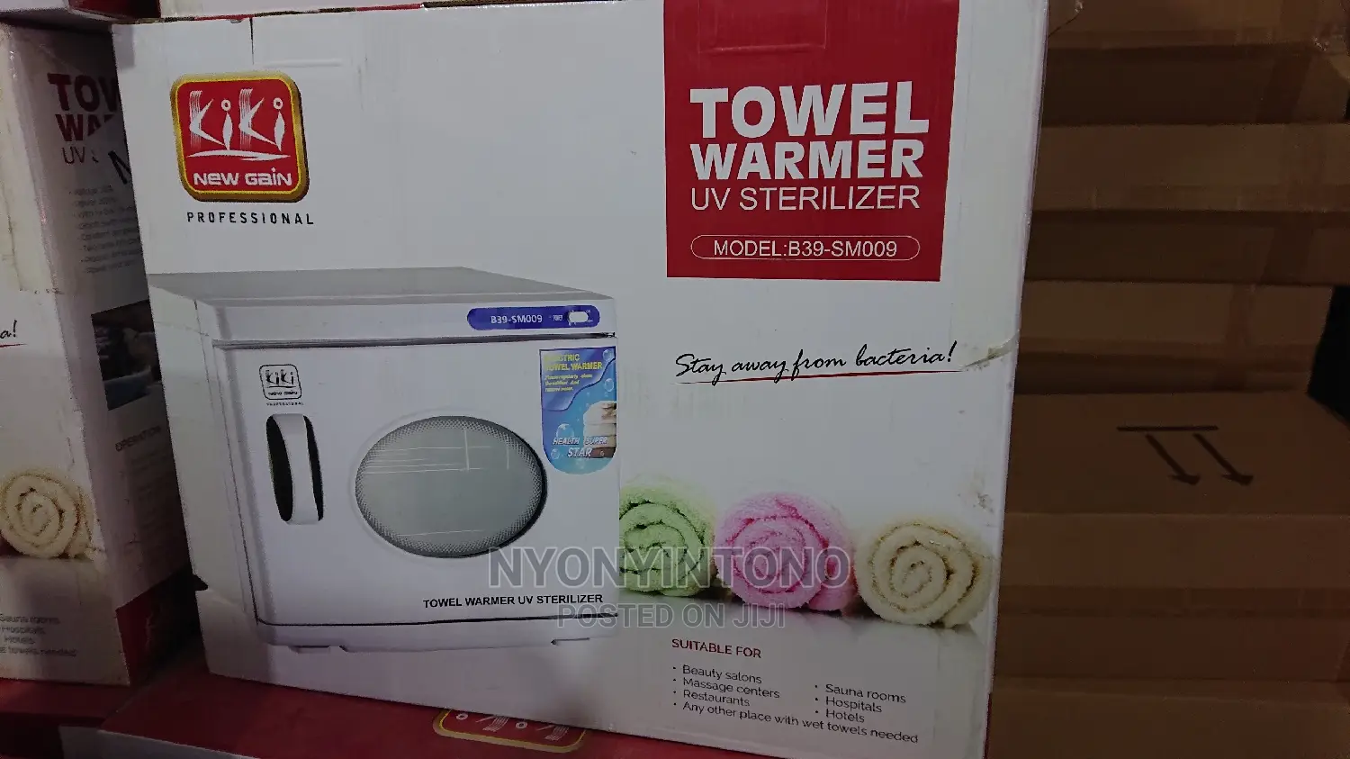 Top Quality Towel Warmer and Sterilizer With a Glass Window