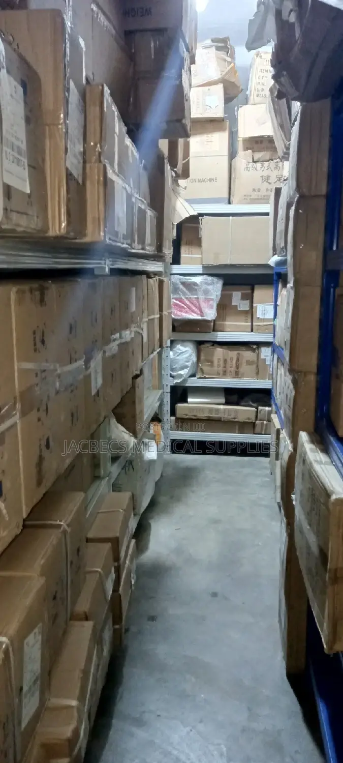 Frame Rack for Pharmacies and Supermarkets