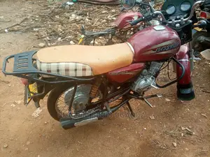 Beth CFMoto 150NK 2018 Orange