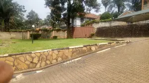 4bdrm Duplex in Kololo Property, Central Division for Rent