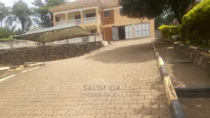 4bdrm Duplex in Kololo Property, Central Division for Rent