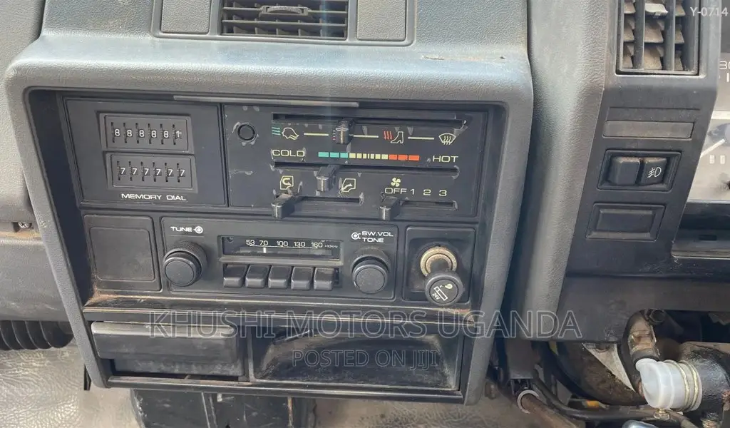Isuzu, Elf Crane 1987