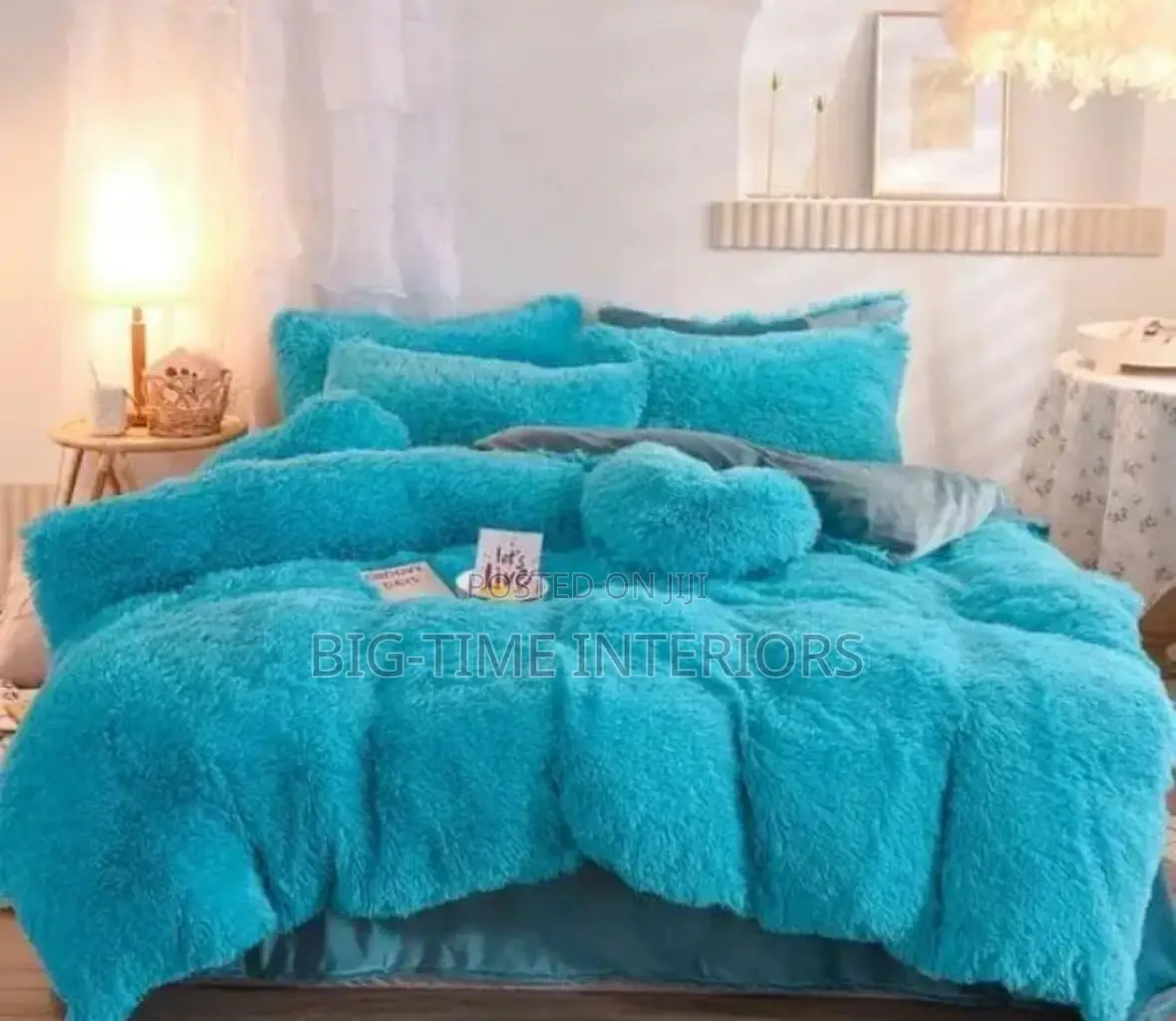 Fluffy/Woolen 5*6 Duvet- Blue