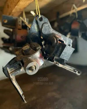 Photo - Engine and Gearbox Mounting All Vehicles