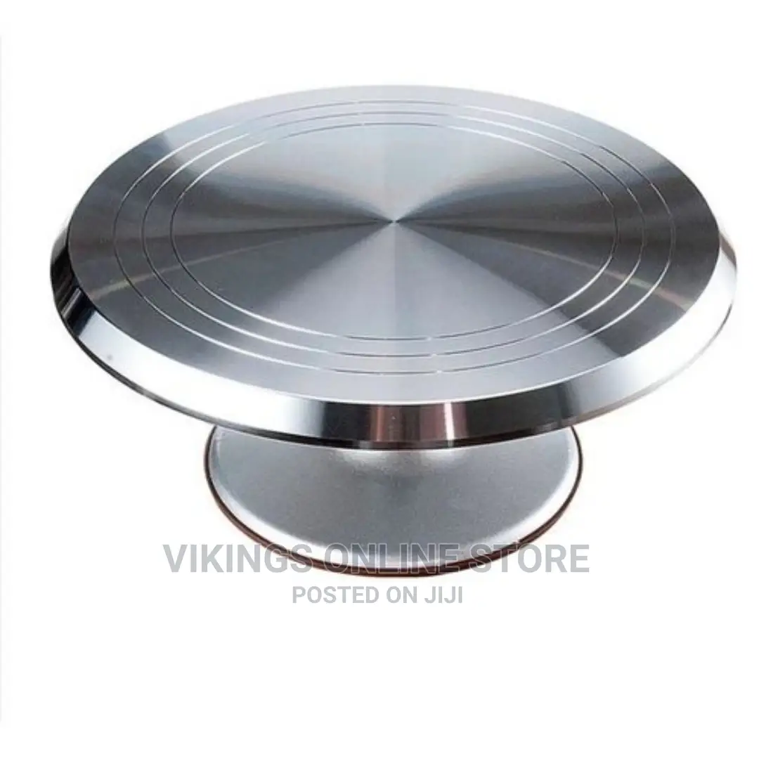Bakeware Metallic Stand for Turning Cakes Icing