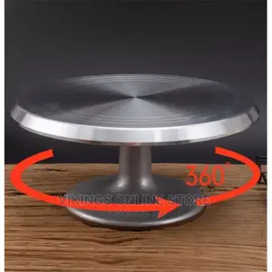 Bakeware Metallic Stand for Turning Cakes Icing