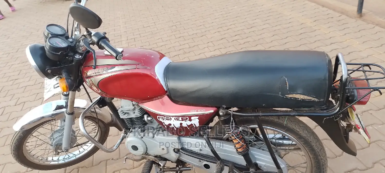 New Bajaj Boxer 2022 Purple