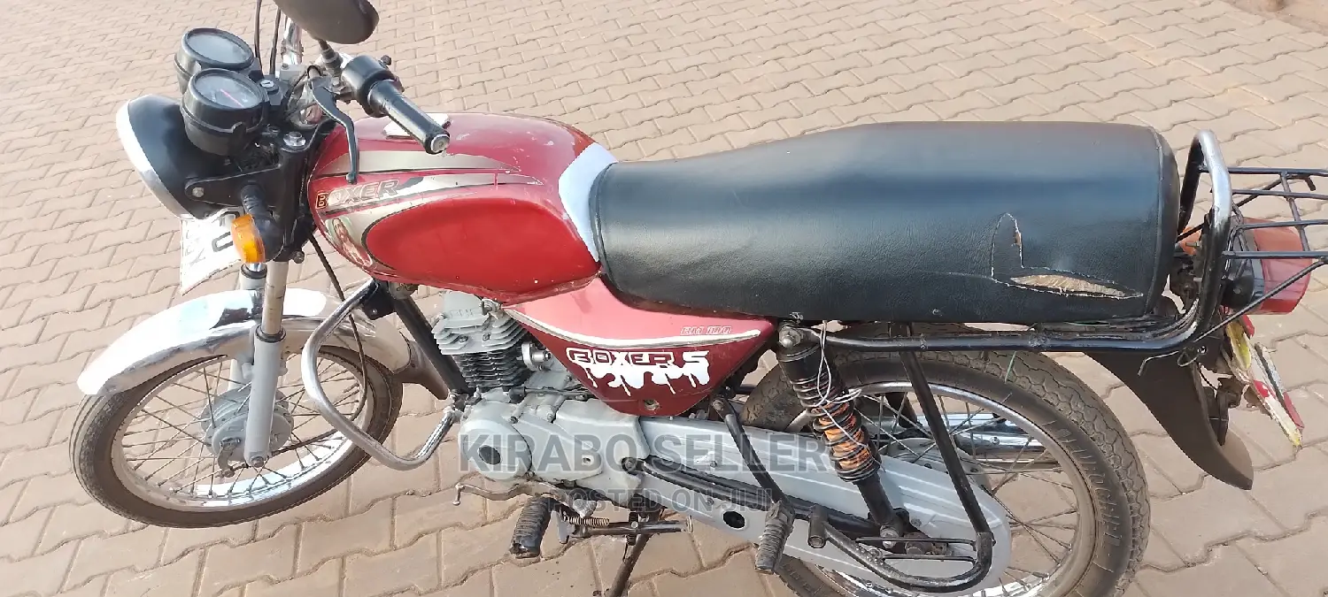 New Bajaj Boxer 2022 Purple