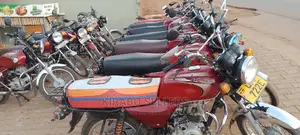 Bajaj Boxer 2023 Purple
