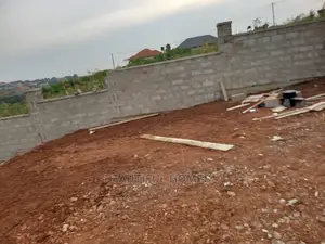 Furnished 4bdrm House in Kira for Sale