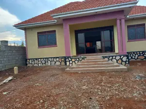 Furnished 4bdrm House in Kira for Sale