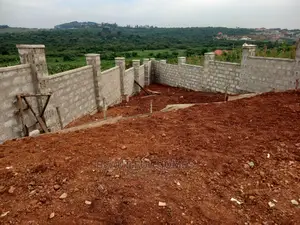 Furnished 4bdrm House in Kira for Sale