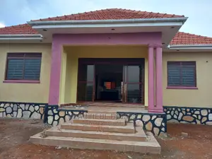 Furnished 4bdrm House in Kira for Sale